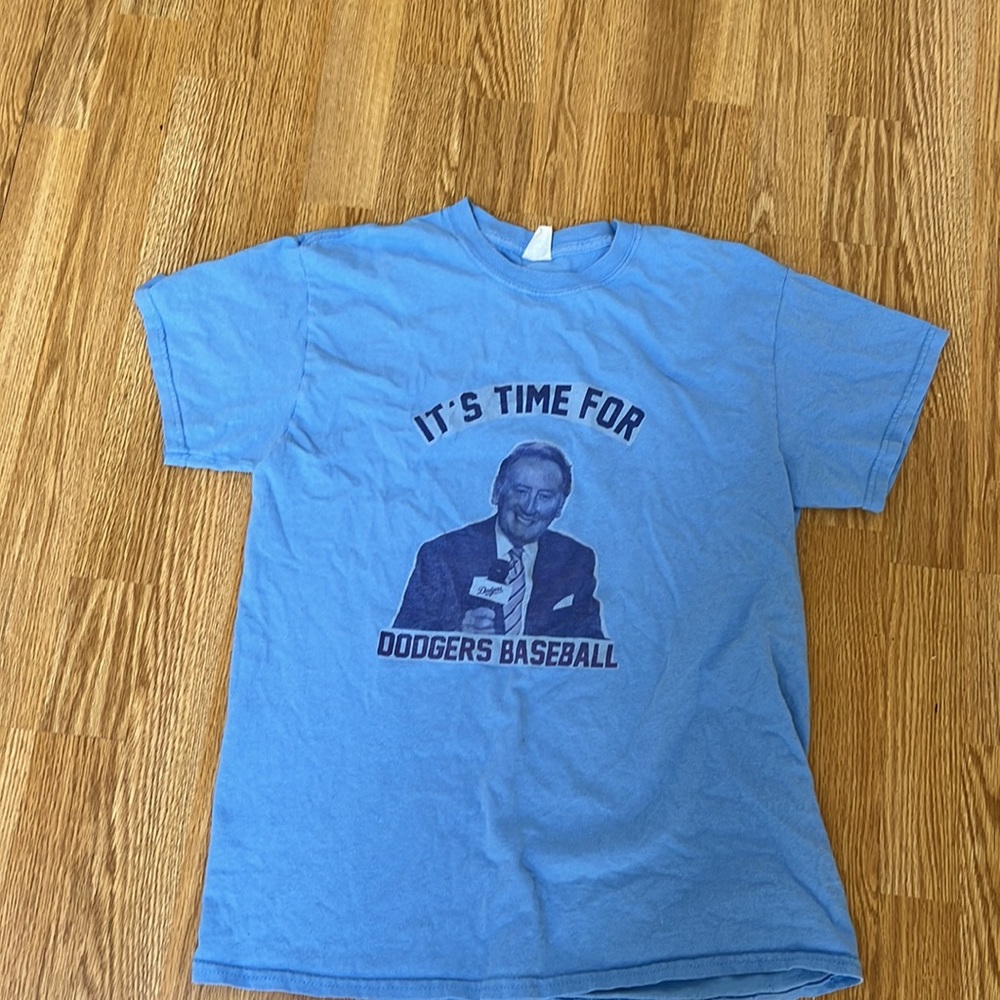 GUC Vin Scully it's time for LA Dodgers baseball tee t-shirt Large.